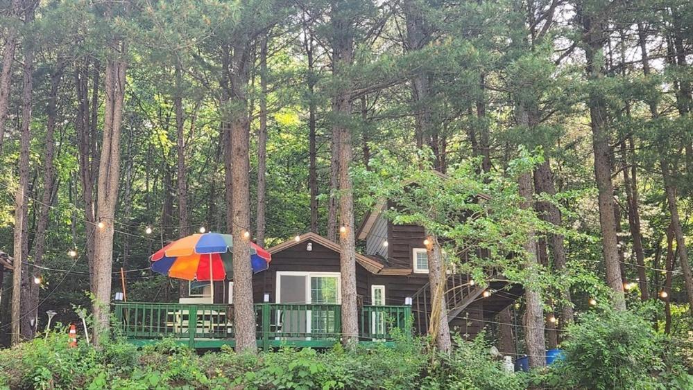 Hongcheon Gongjaksan Recreational Forest Pension Екстериор снимка